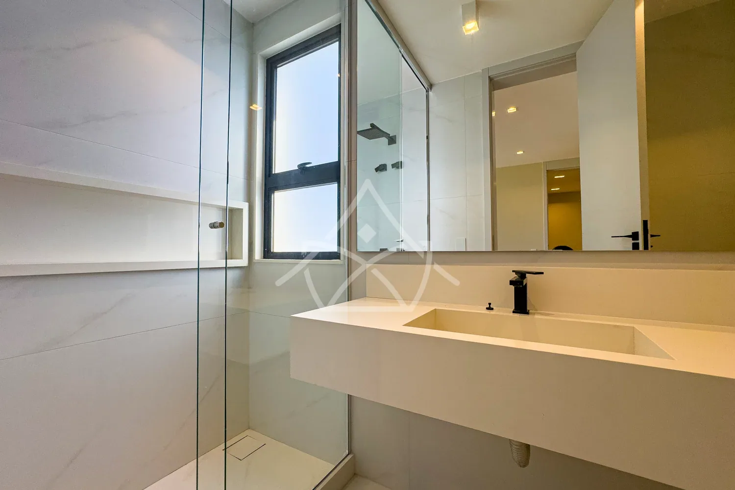 Casa de 3 Andares com Elevador na Barra da Tijuca
