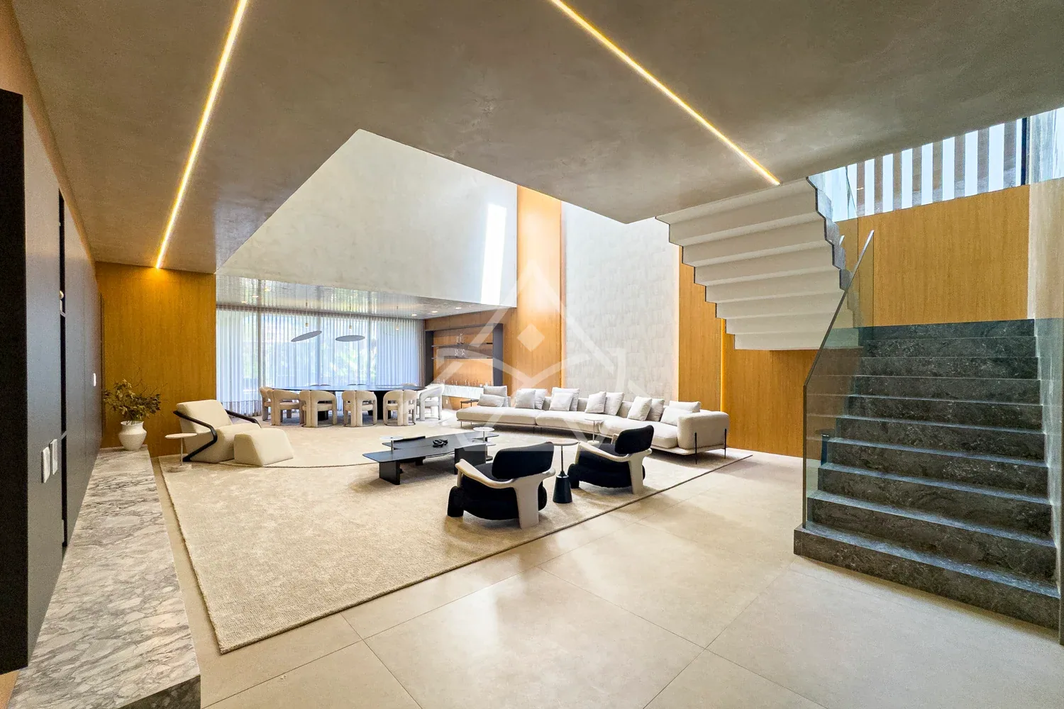 Casa de 3 Andares com Elevador na Barra da Tijuca