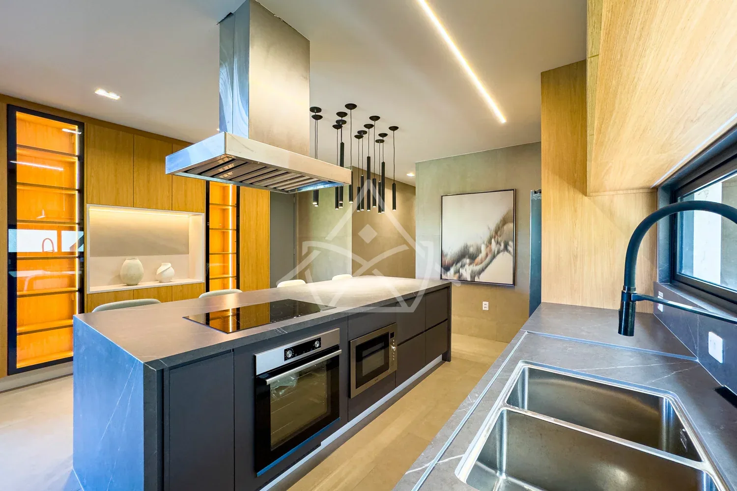 Casa de 3 Andares com Elevador na Barra da Tijuca