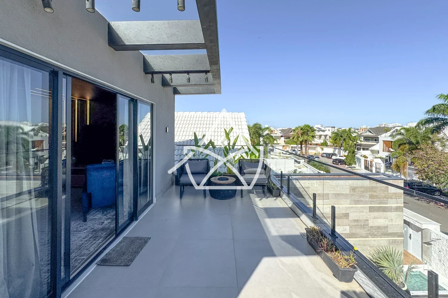 Casa com Energia Solar no Riviera Del Sol no Recreio dos Bandeirantes