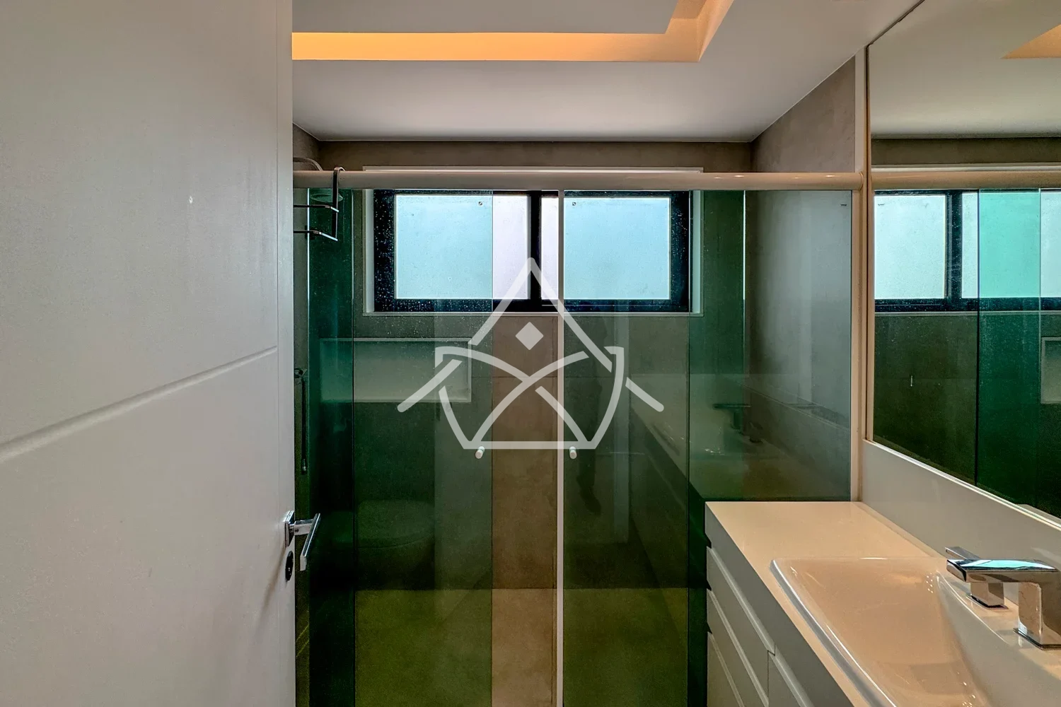 Casa com Suíte Térrea e Sótão na Barra da Tijuca