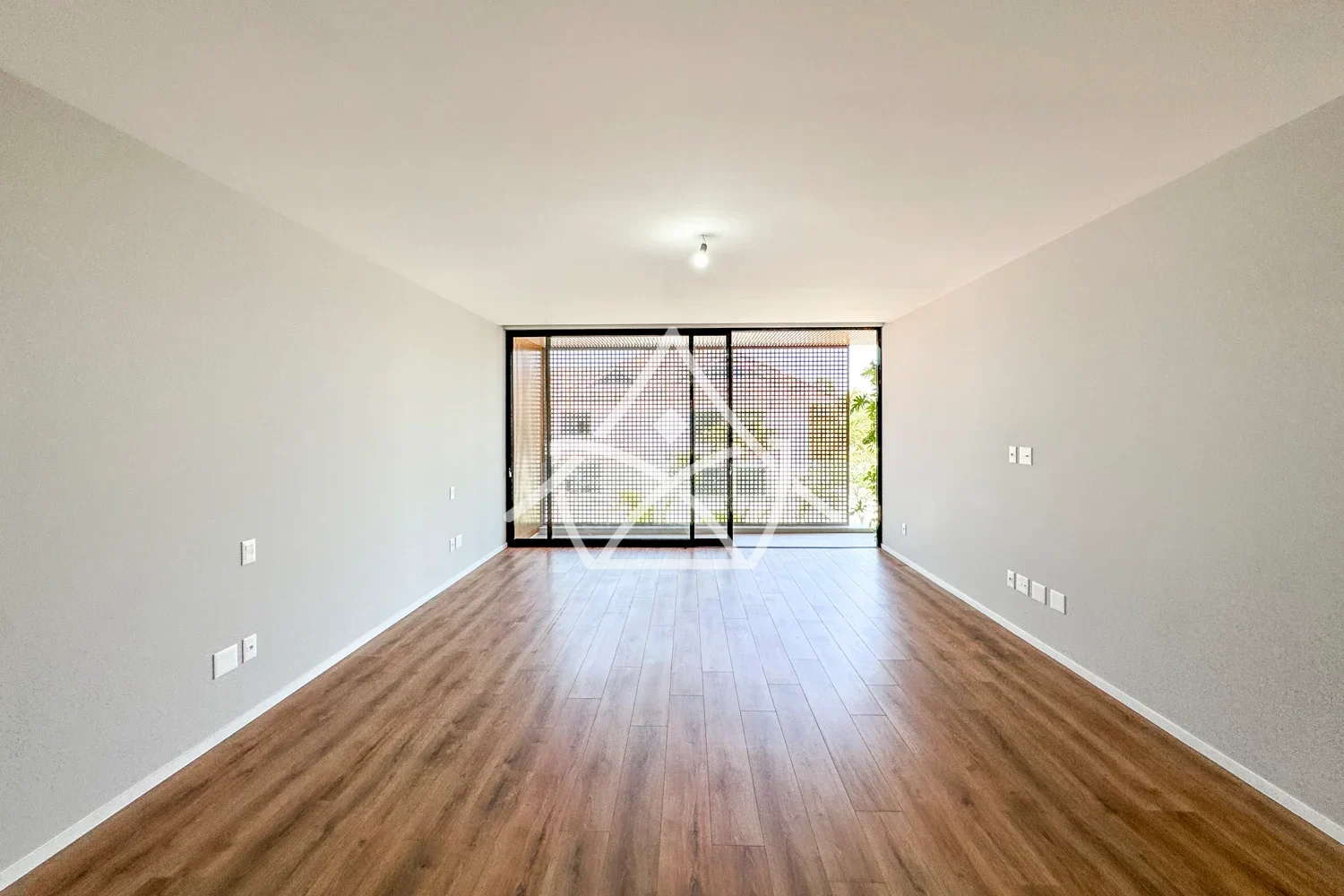 Casa com Elevador e 5 Suítes na Barra da Tijuca