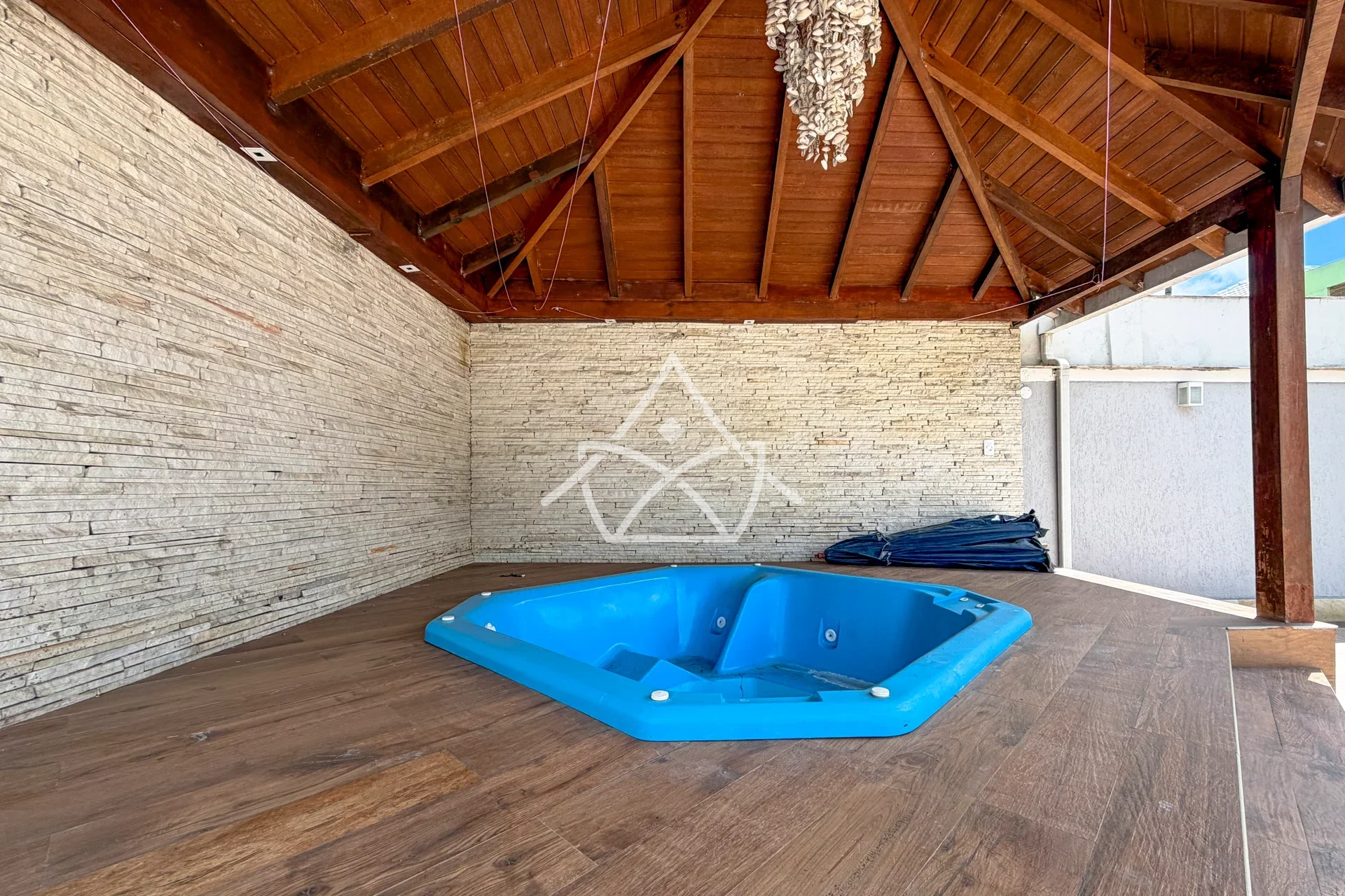 Casa com Sótão no Vivendas do Sol no Recreio dos Bandeirantes