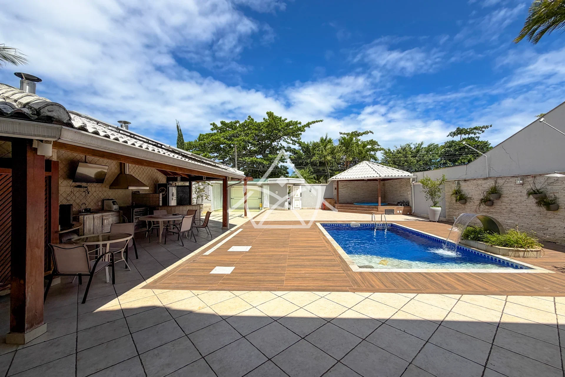 Casa com Sótão no Vivendas do Sol no Recreio dos Bandeirantes