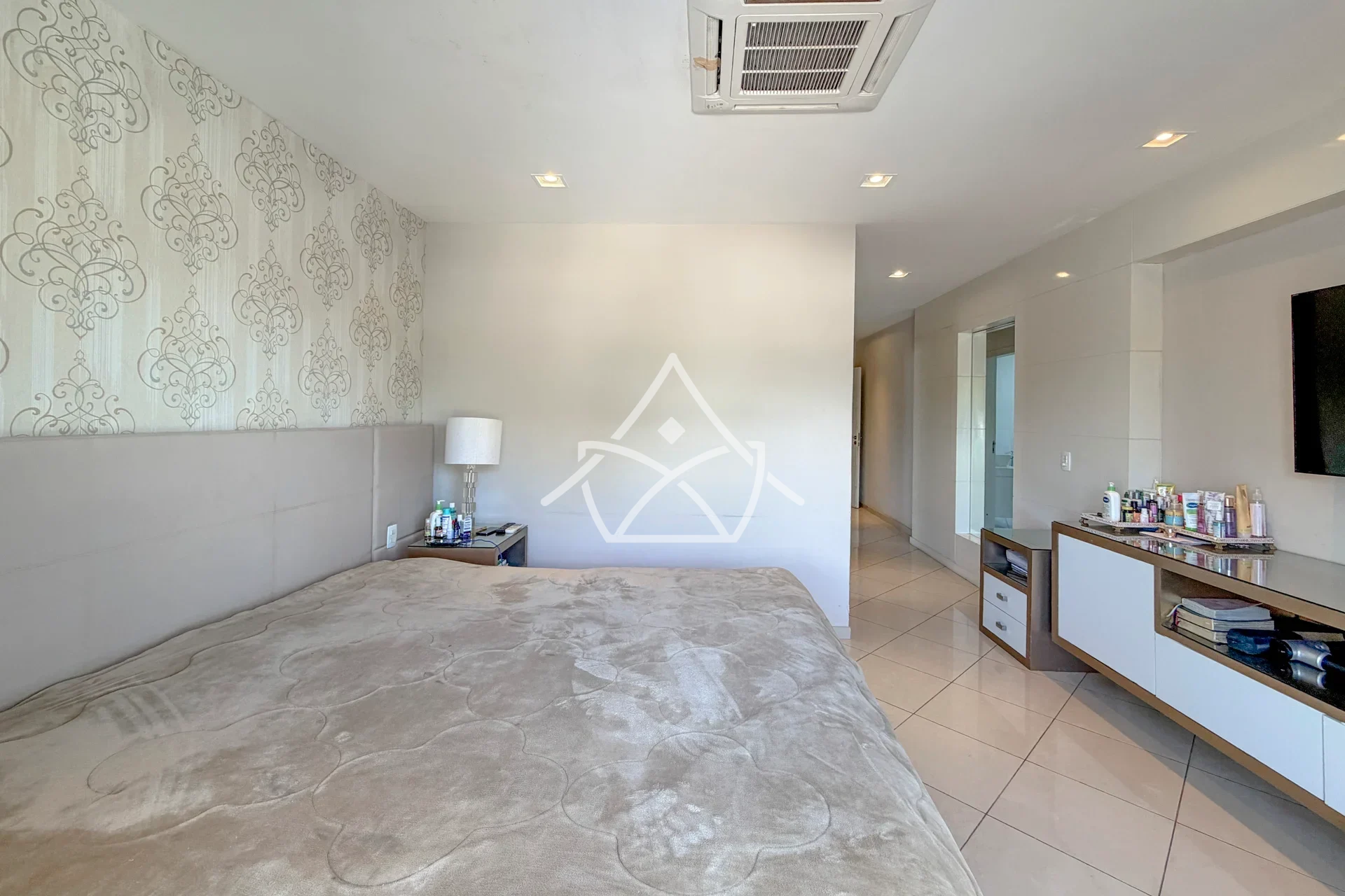 Casa com Sótão no Vivendas do Sol no Recreio dos Bandeirantes