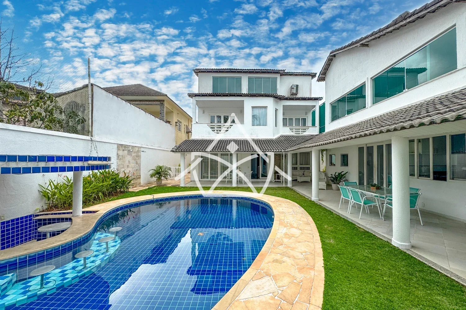 Casa Triplex na Barra da Tijuca no Blue Houses