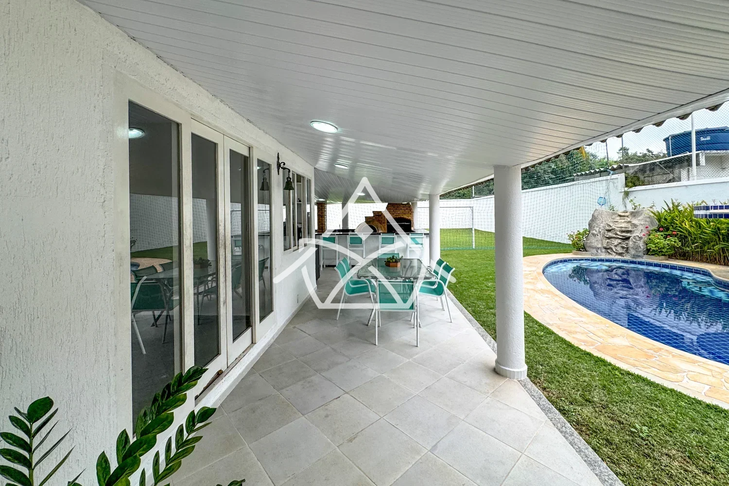Casa Triplex na Barra da Tijuca no Blue Houses