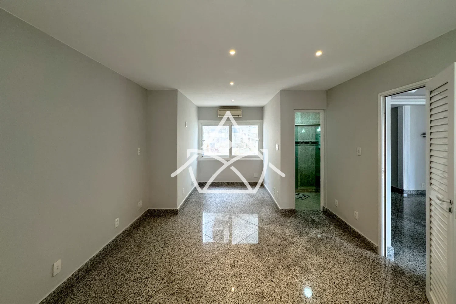 Casa Triplex na Barra da Tijuca no Blue Houses