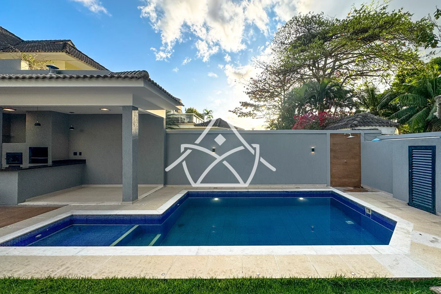 Casa Triplex à Venda Porteira Fechada na Barra da Tijuca