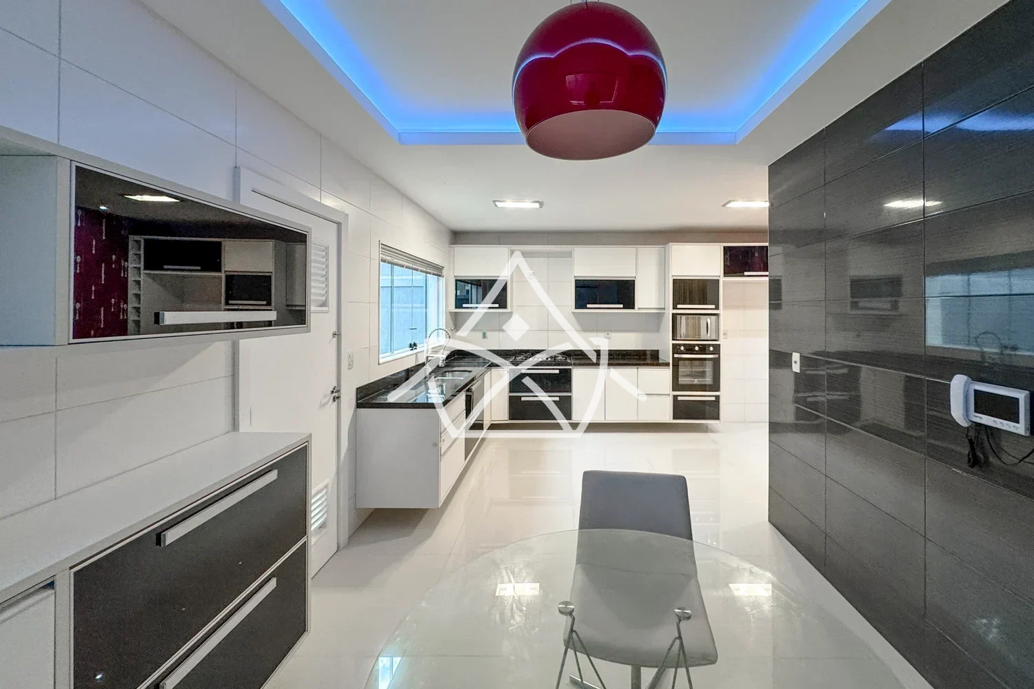 Casa Triplex à Venda Porteira Fechada na Barra da Tijuca