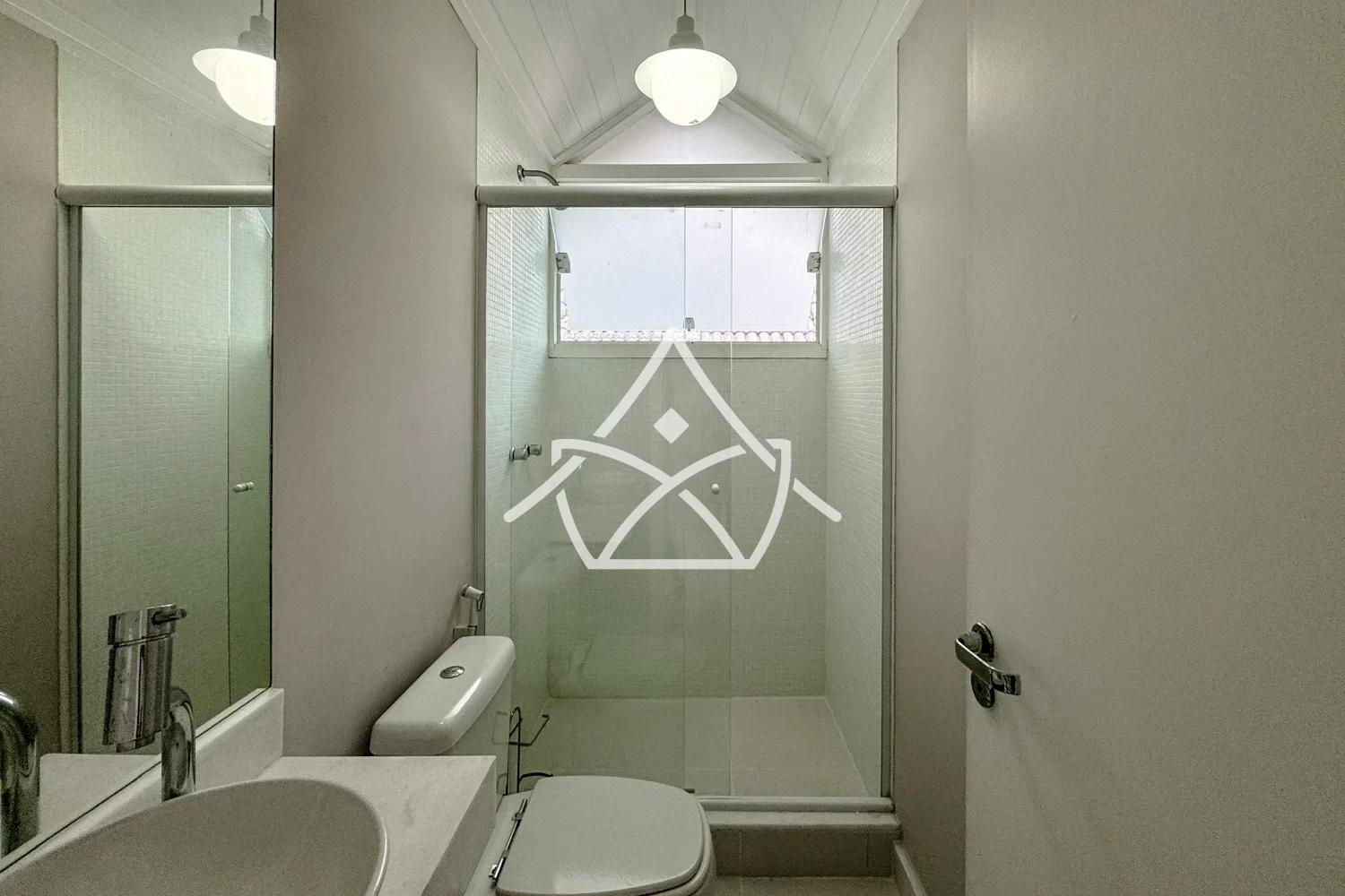 Casa Triplex à Venda Porteira Fechada na Barra da Tijuca
