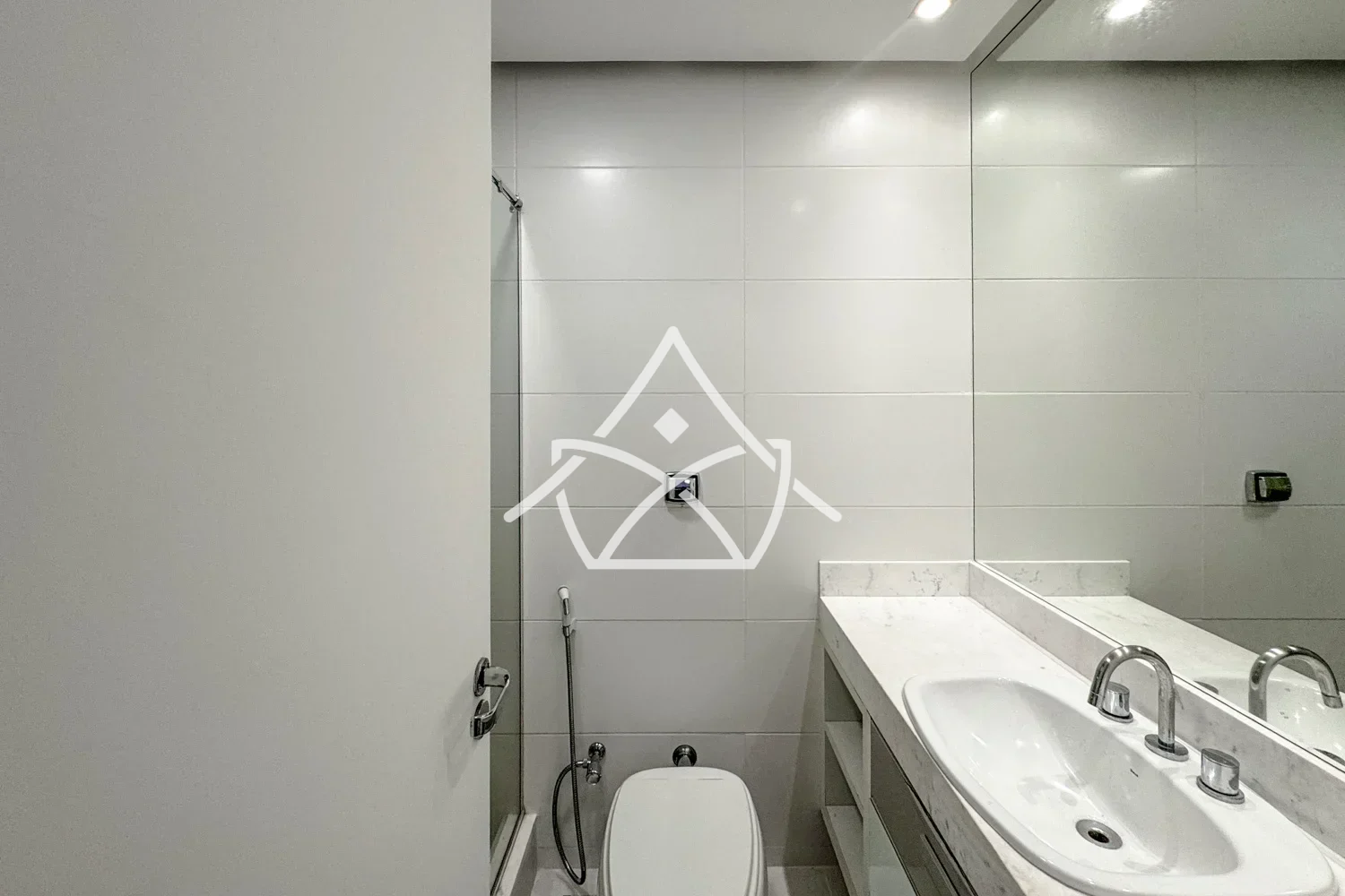 Casa Triplex à Venda Porteira Fechada na Barra da Tijuca