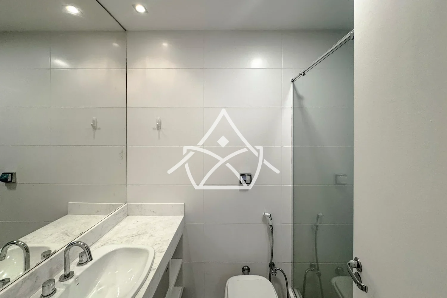 Casa Triplex à Venda Porteira Fechada na Barra da Tijuca
