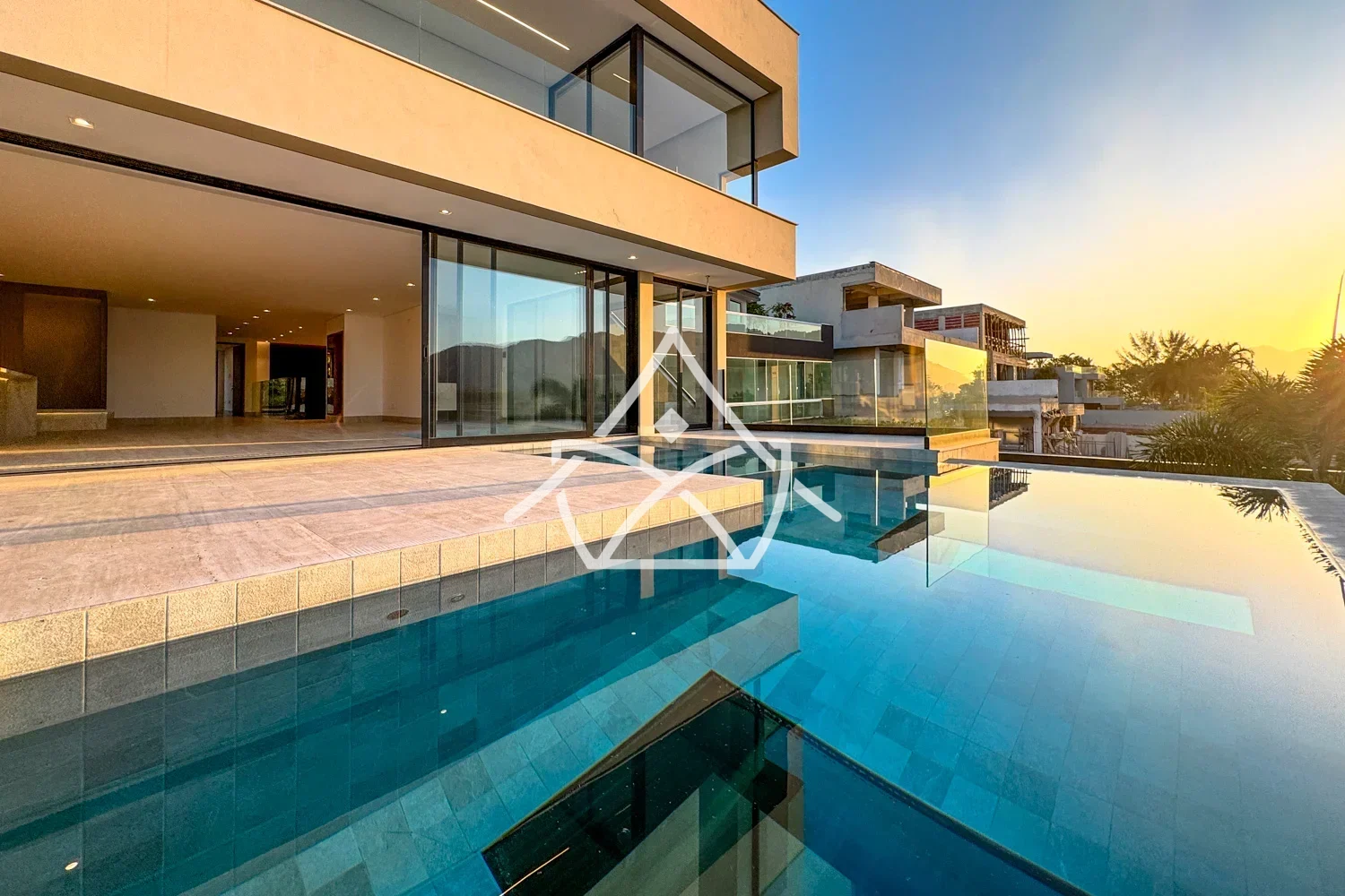 Casa com Elevador e Vista Lagoa no Barra da Tijuca