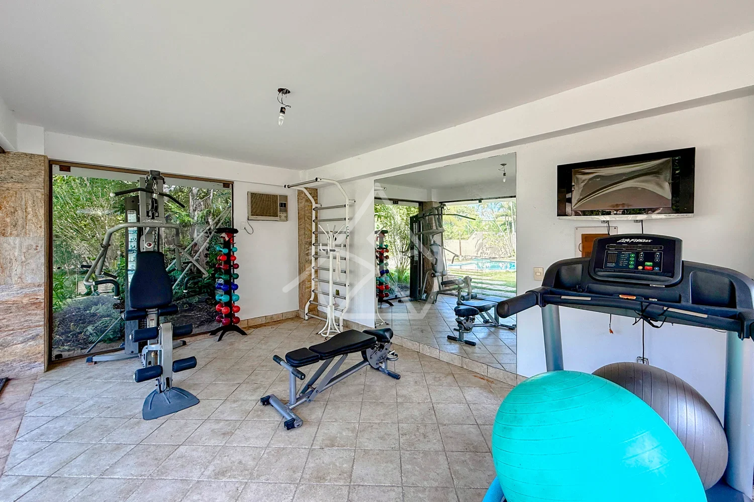 Casa Triplex Tradicional à Venda na Barra da Tijuca