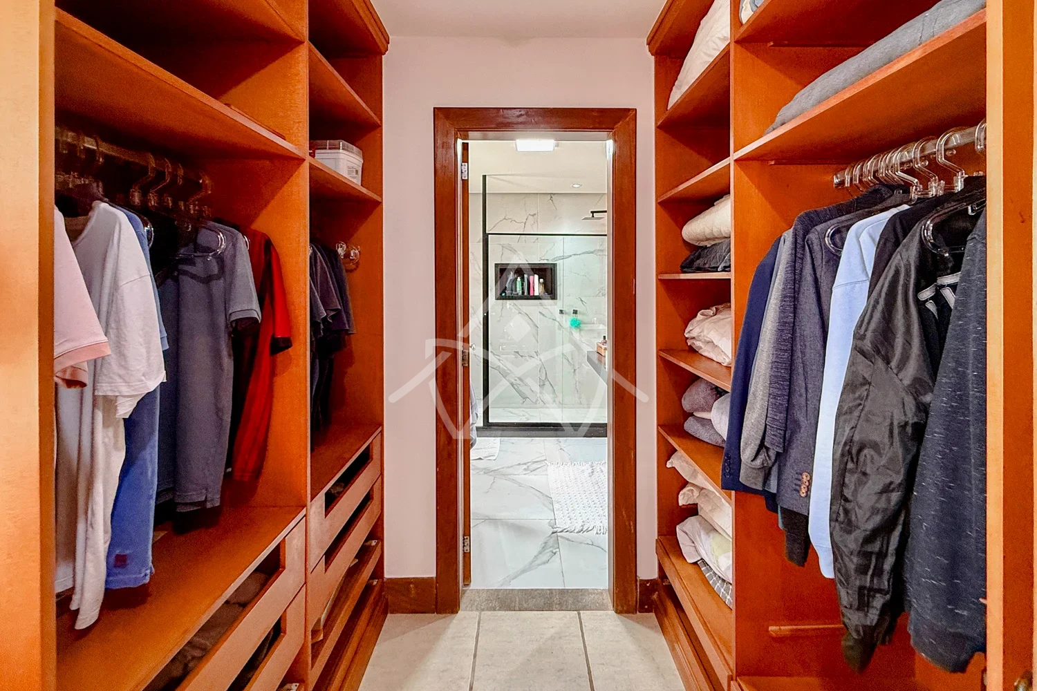 Casa Triplex Tradicional à Venda na Barra da Tijuca