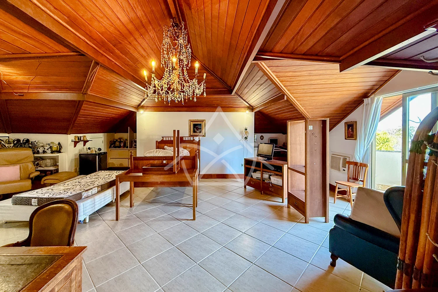 Casa Triplex Tradicional à Venda na Barra da Tijuca