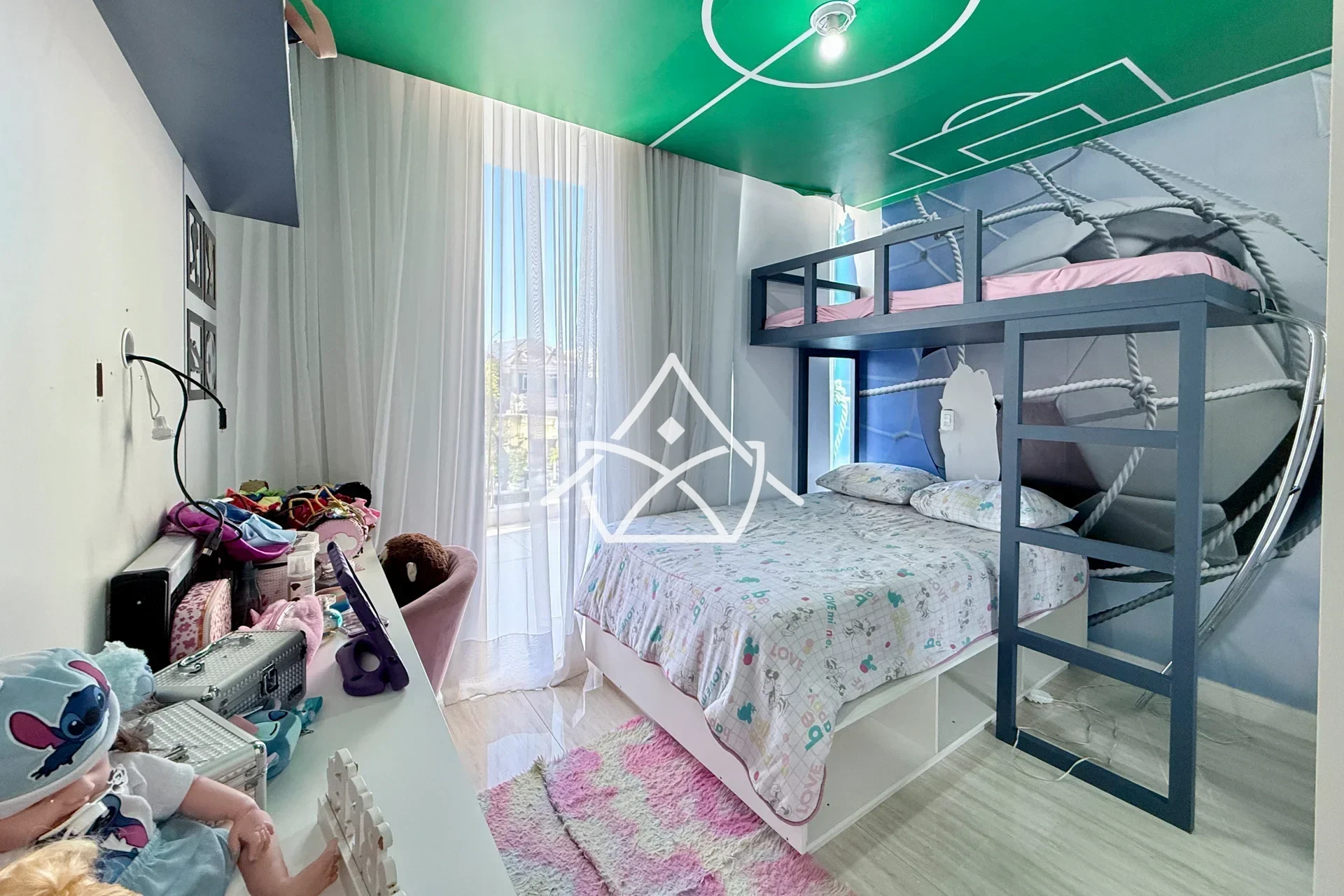 Casa Triplex à Venda no Riviera Del Sol no Recreio dos Bandeirantes.