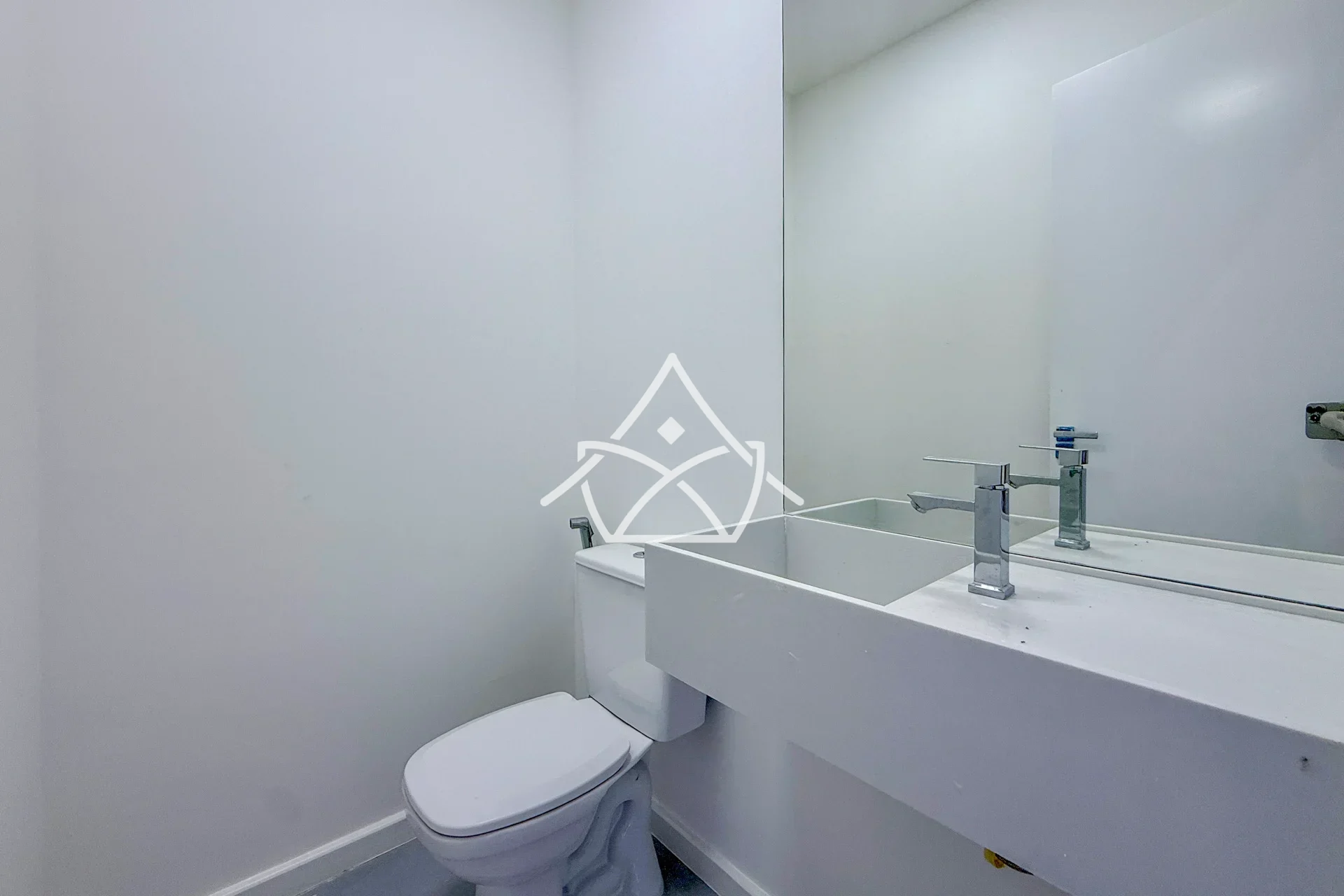 Casa com Amplo Salão no Terceiro Andar no Villa Blanca I