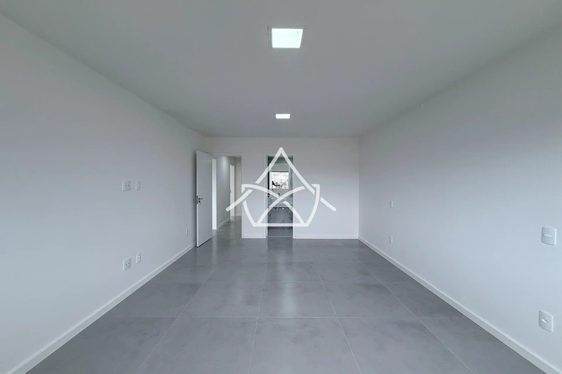 Casa com Amplo Salão no Terceiro Andar no Villa Blanca I