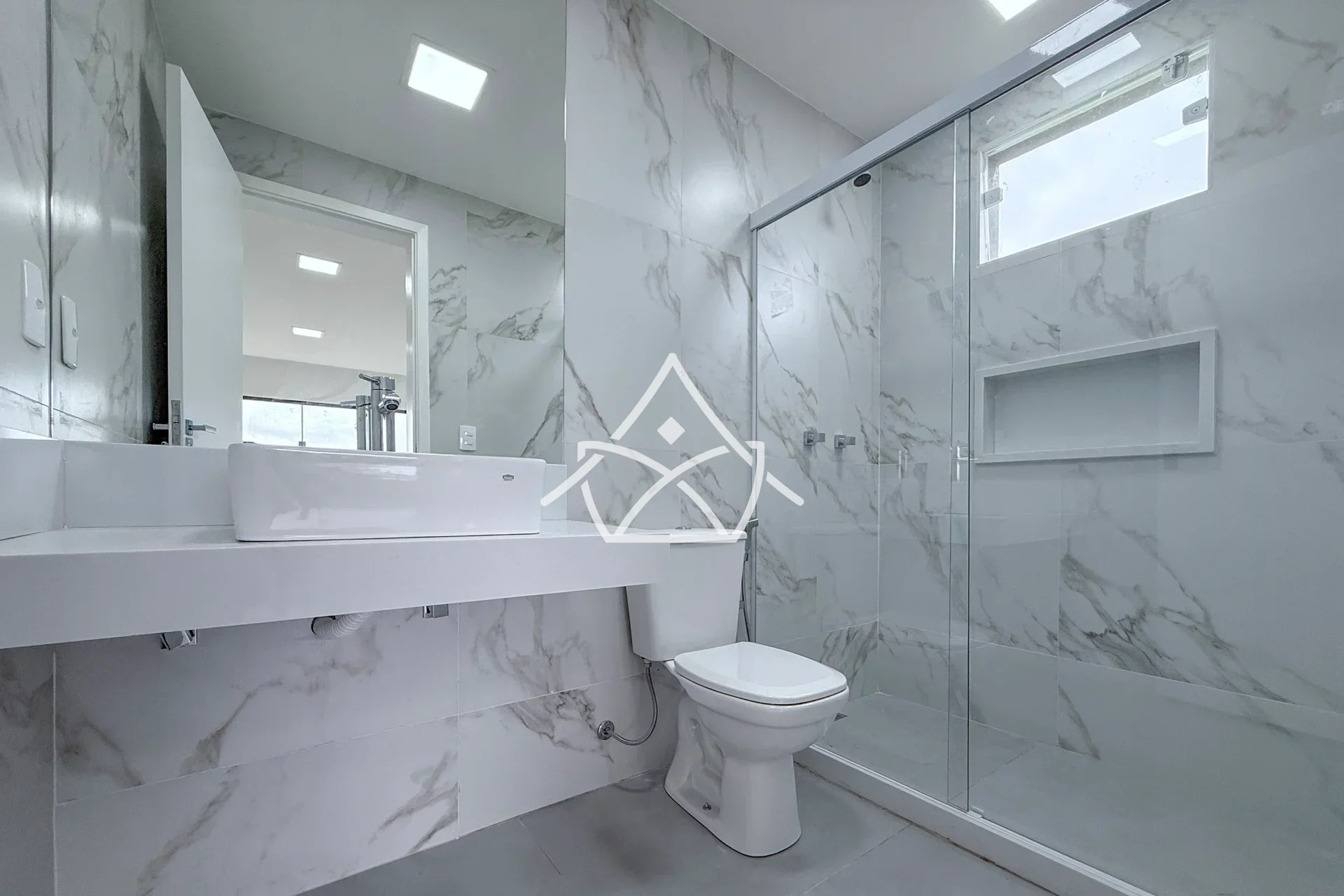 Casa com Amplo Salão no Terceiro Andar no Villa Blanca I