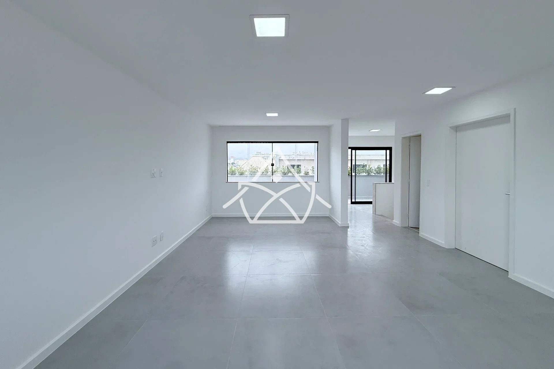 Casa com Amplo Salão no Terceiro Andar no Villa Blanca I