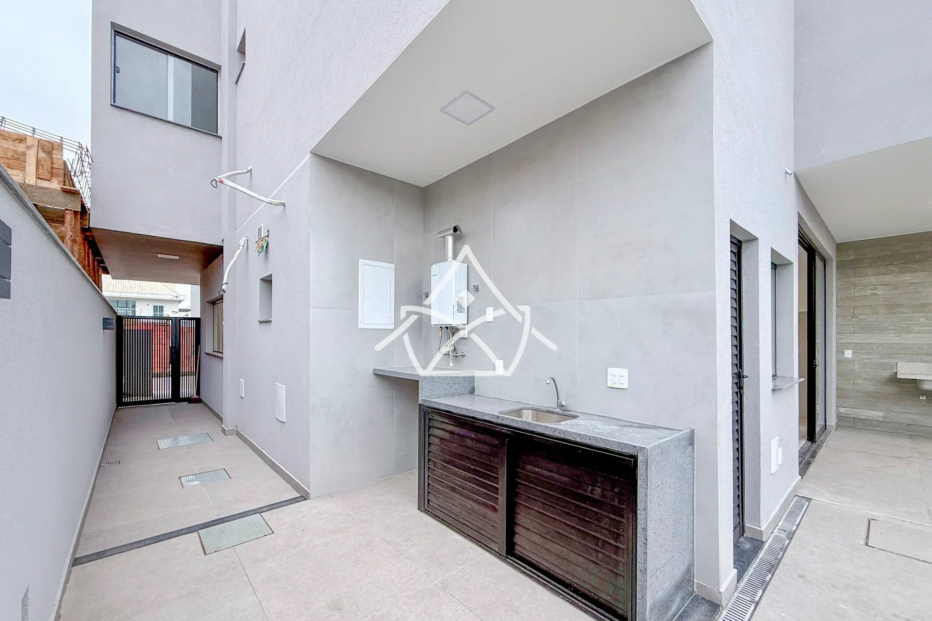 Casa com Amplo Salão no Terceiro Andar no Villa Blanca I