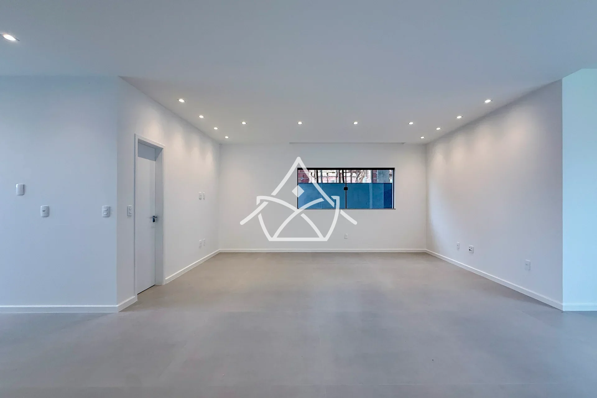 Casa com Amplo Salão no Terceiro Andar no Villa Blanca I