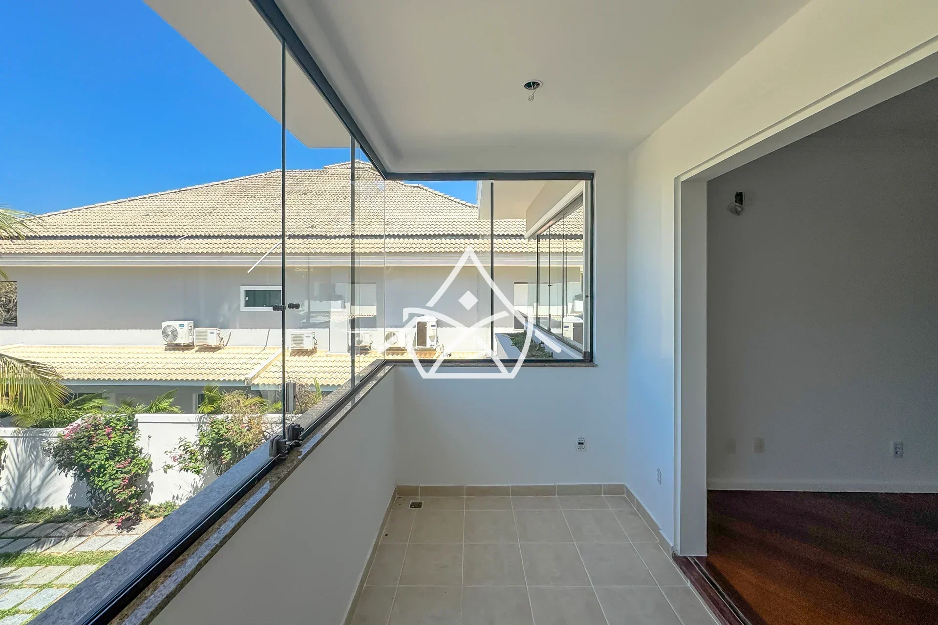 Casa à Venda com 4 Suítes na Barra da Tijuca