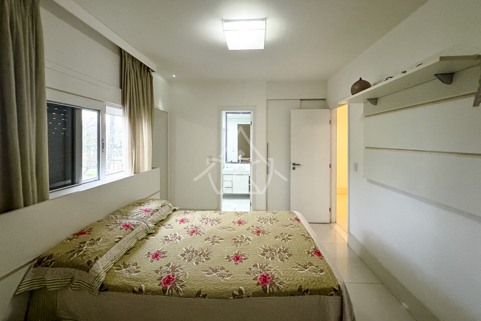 Casa à Venda com 3 Andares na Barra da Tijuca