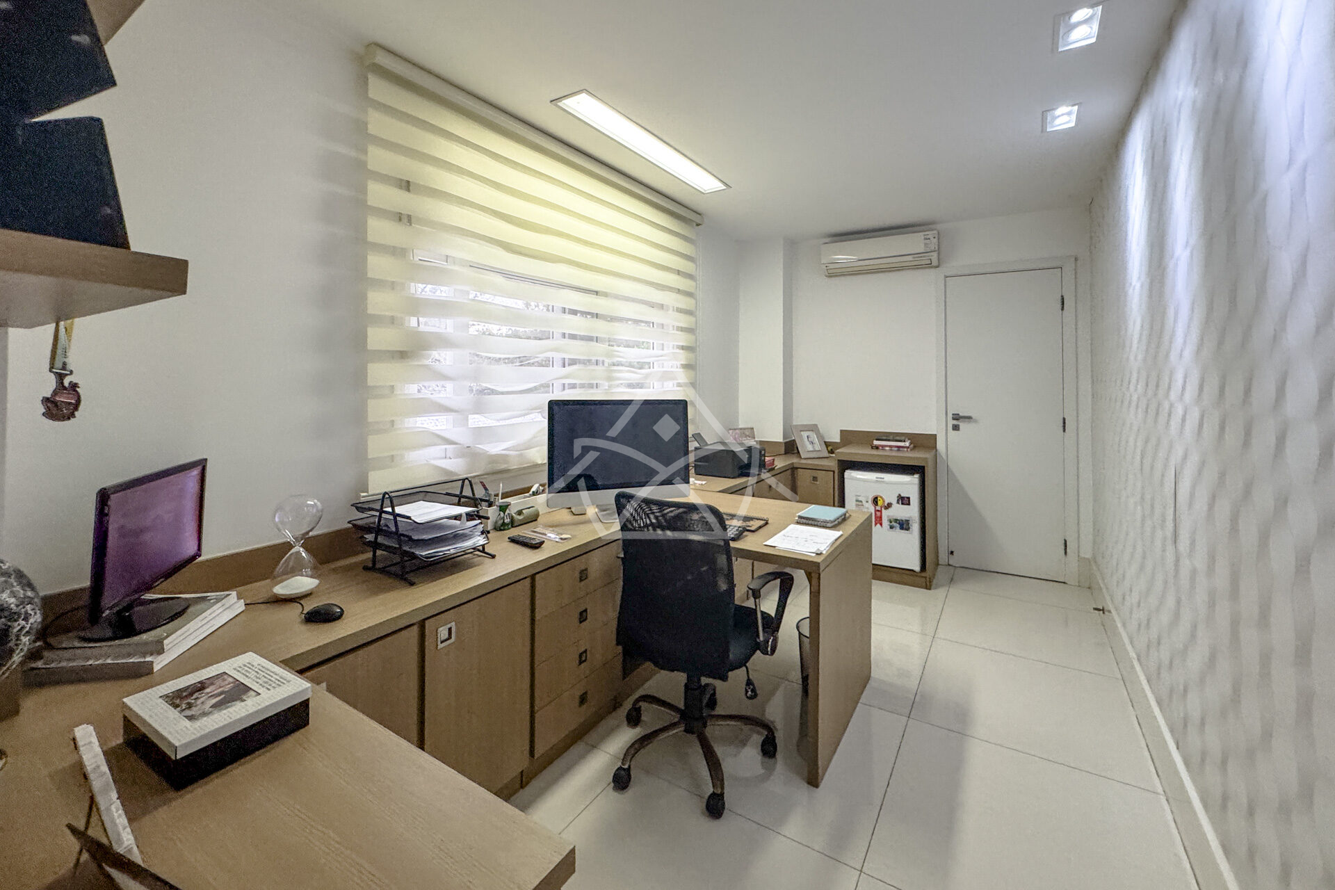 Casa à Venda com 3 Andares na Barra da Tijuca