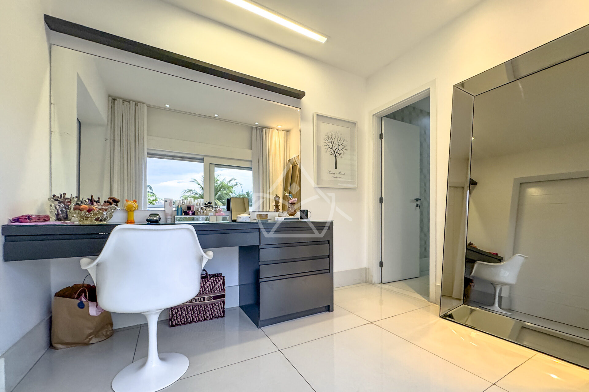Casa à Venda com 3 Andares na Barra da Tijuca