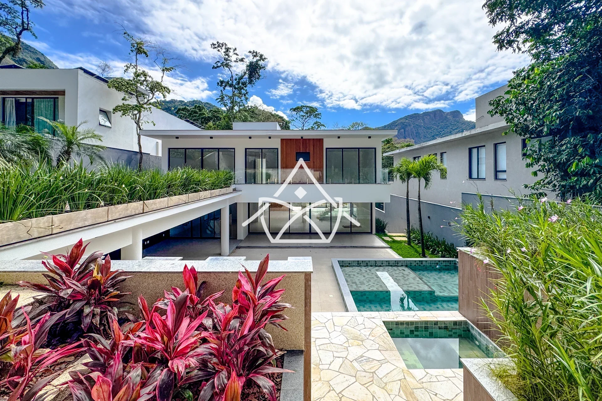 Casa Duplex em Itanhangá á Venda