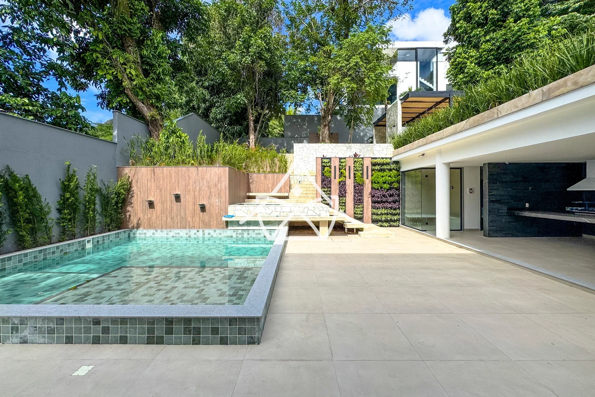 Casa Duplex em Itanhangá á Venda