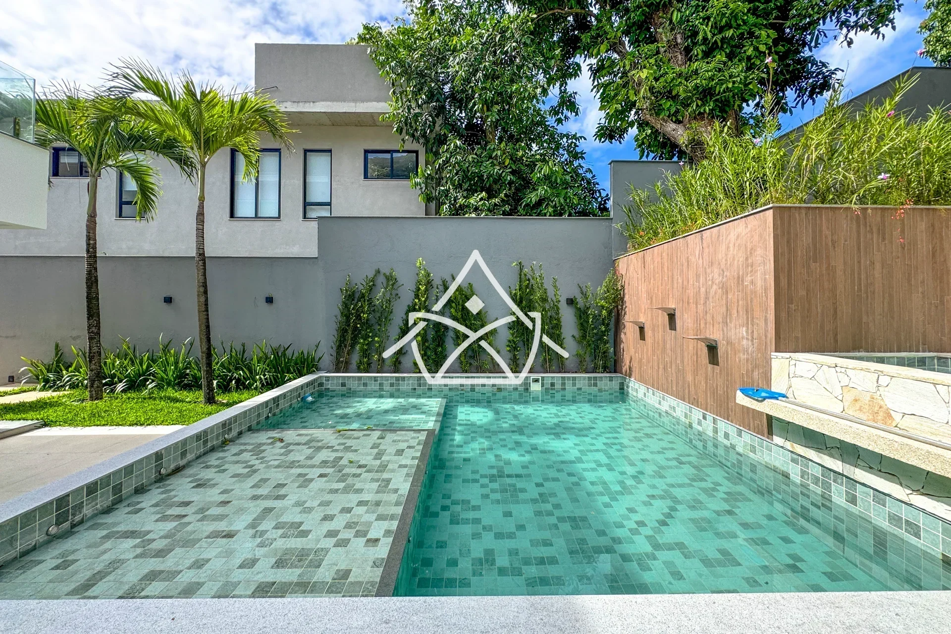 Casa Duplex em Itanhangá á Venda