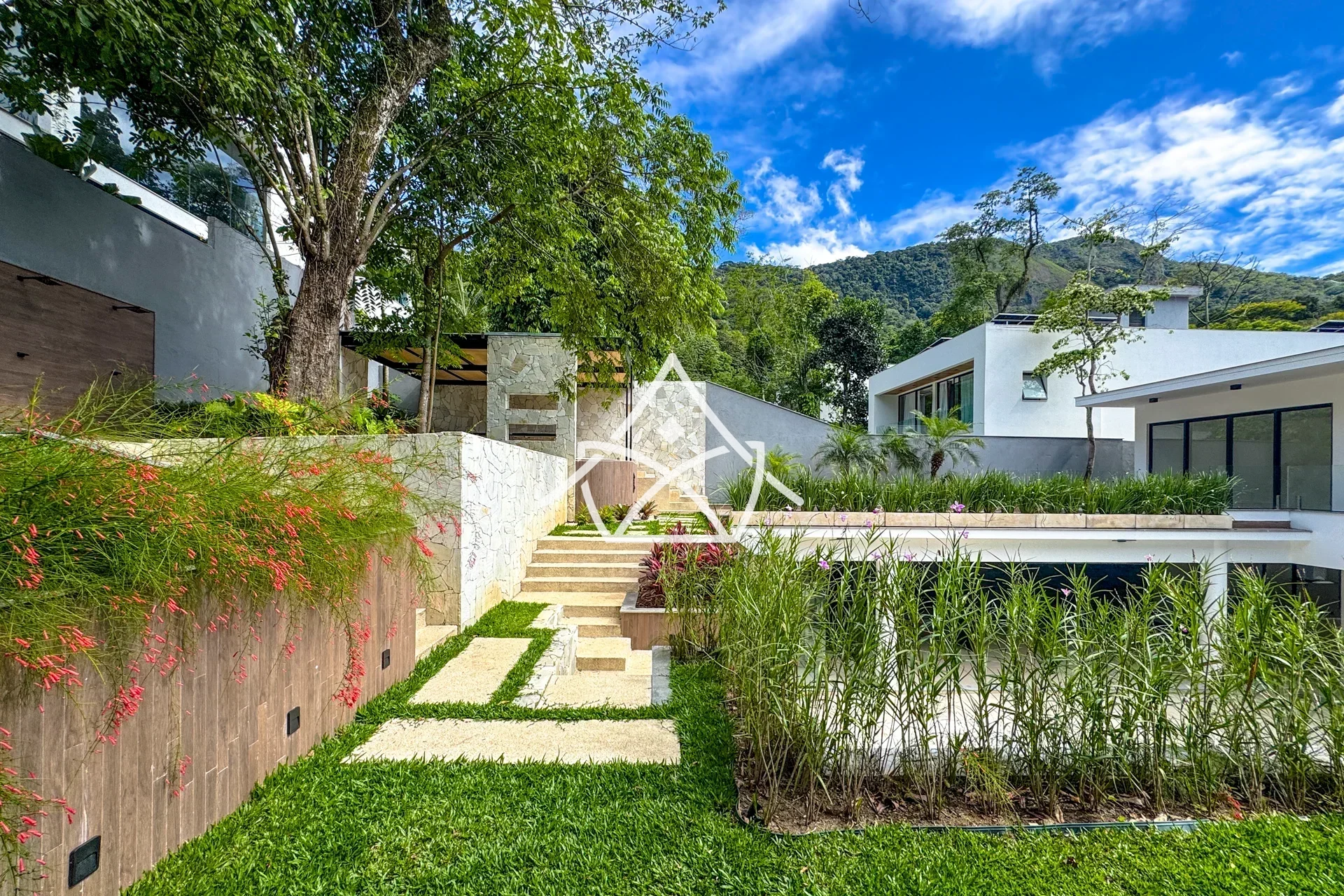 Casa Duplex em Itanhangá á Venda