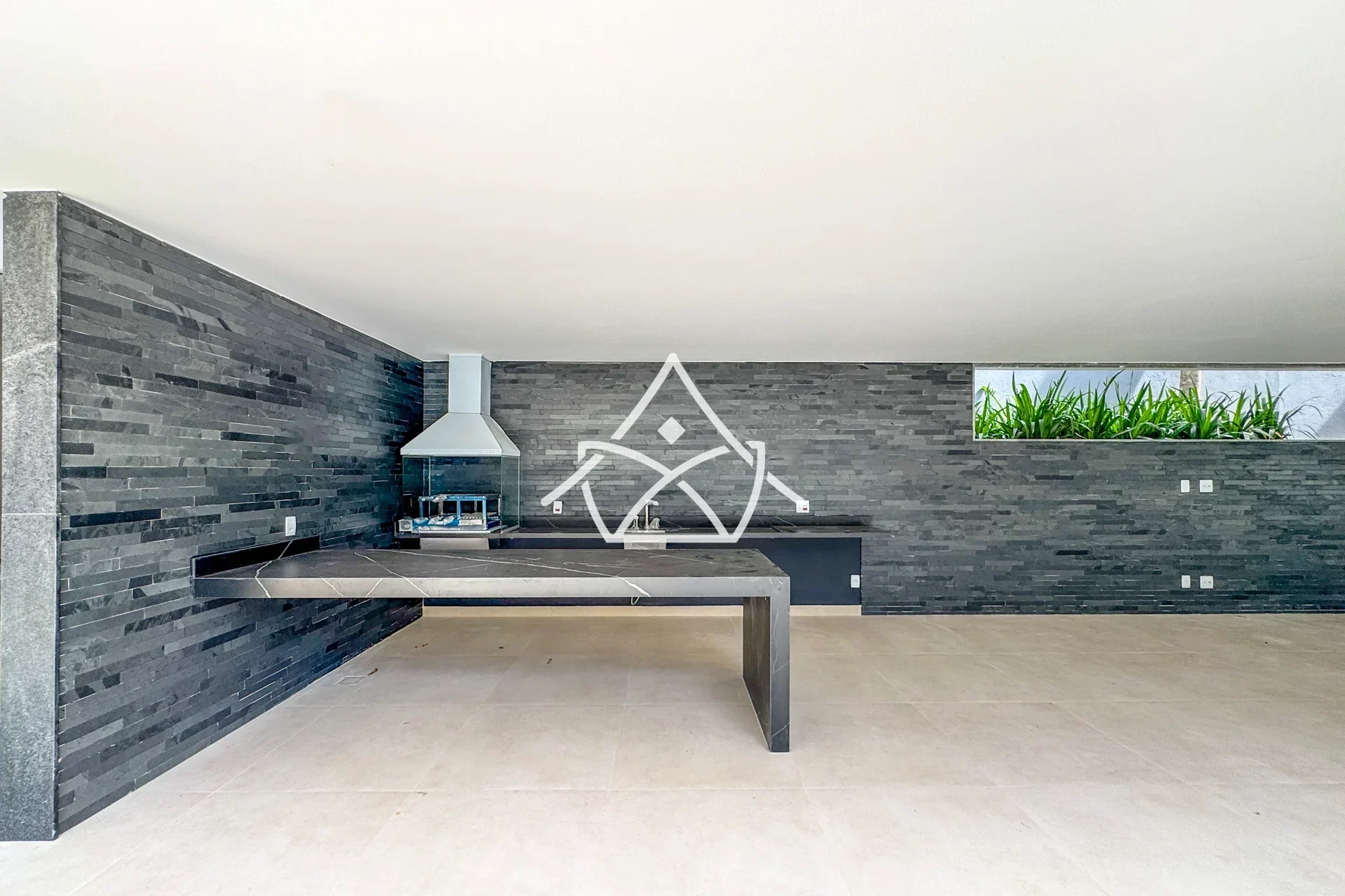 Casa Duplex em Itanhangá á Venda