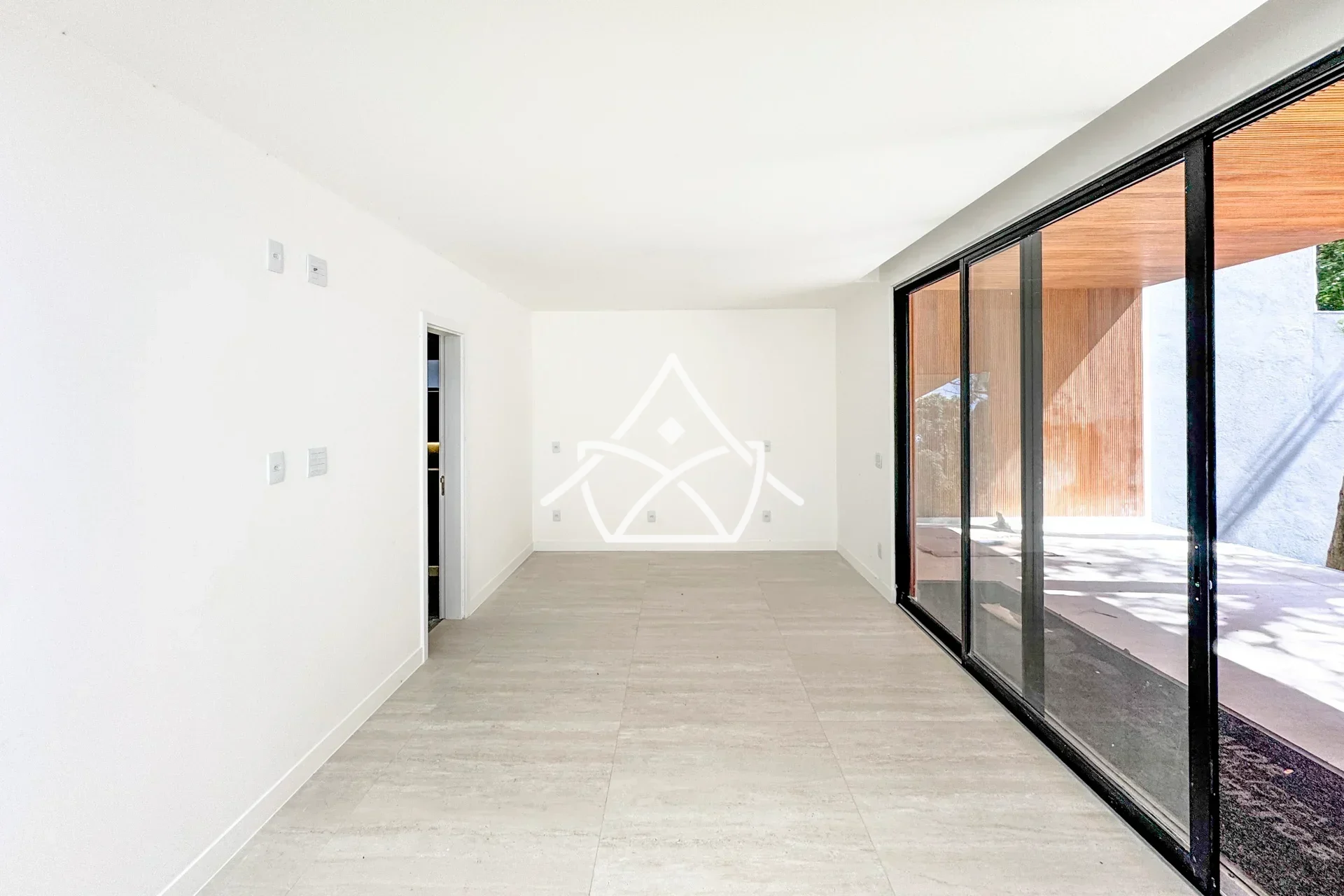 Casa Duplex em Itanhangá á Venda