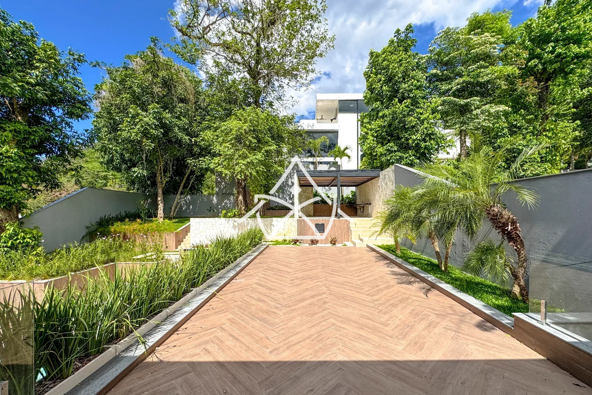 Casa Duplex em Itanhangá á Venda