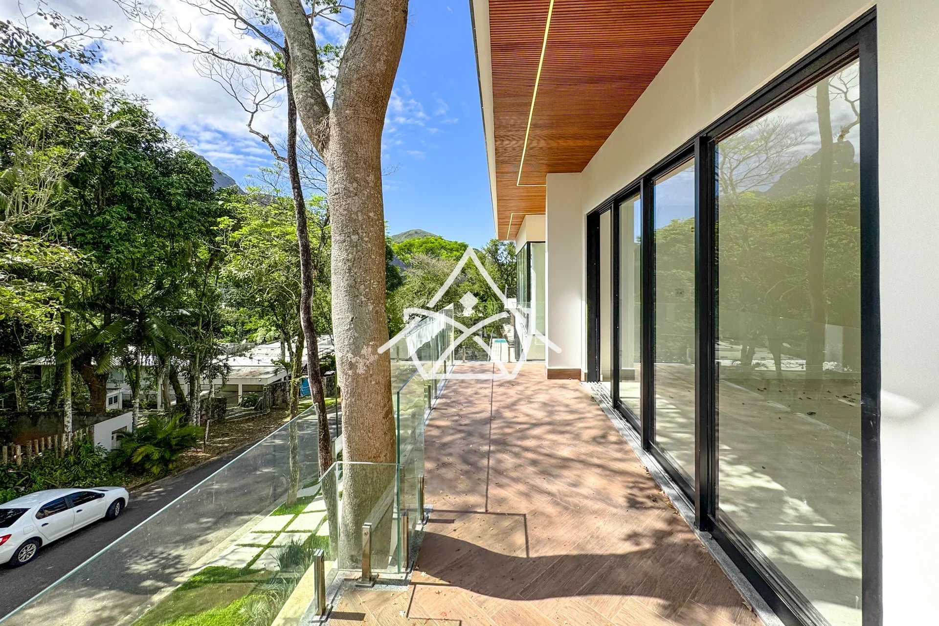 Casa Duplex em Itanhangá á Venda