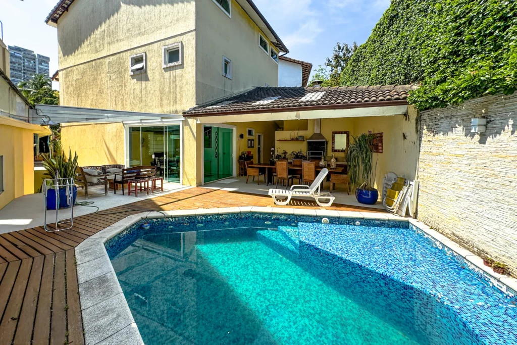 Casa Triplex com Lazer Completo na Barra da Tijuca