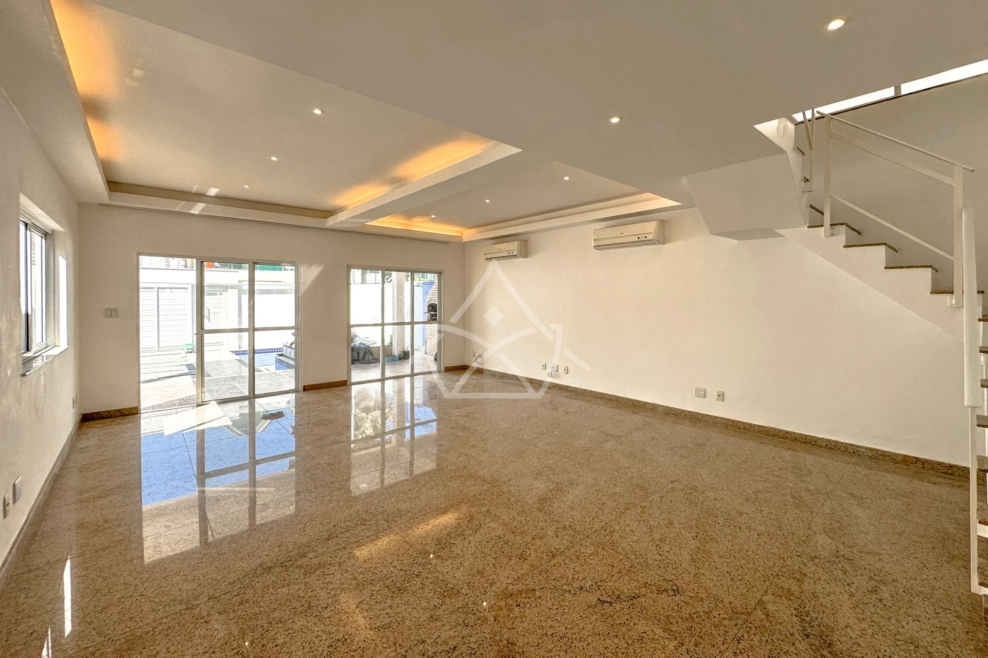 Casa Triplex com Espaço Gourmet no Recreio dos Bandeirantes
