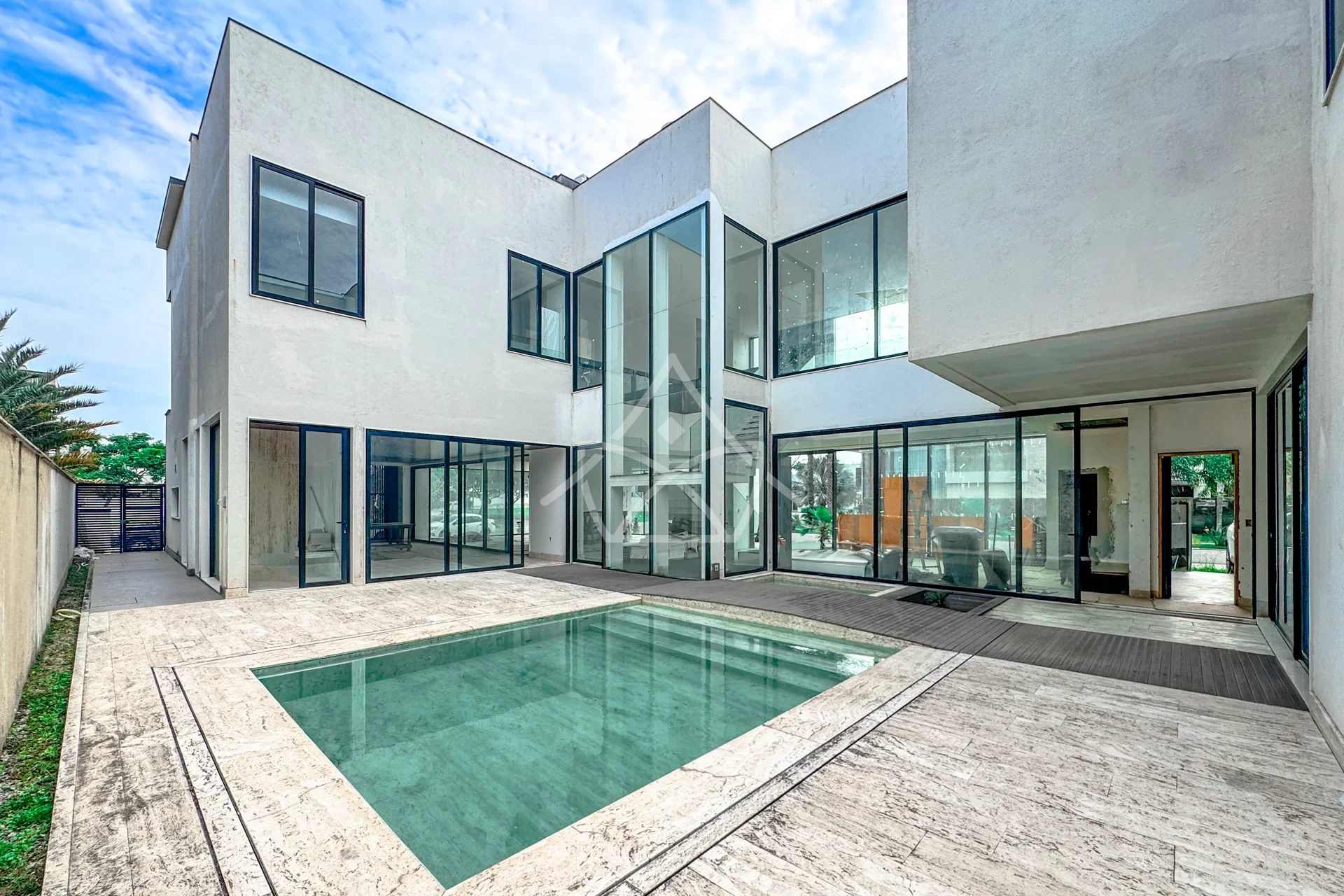 Casa Duplex com Elevador na Barra da Tijuca