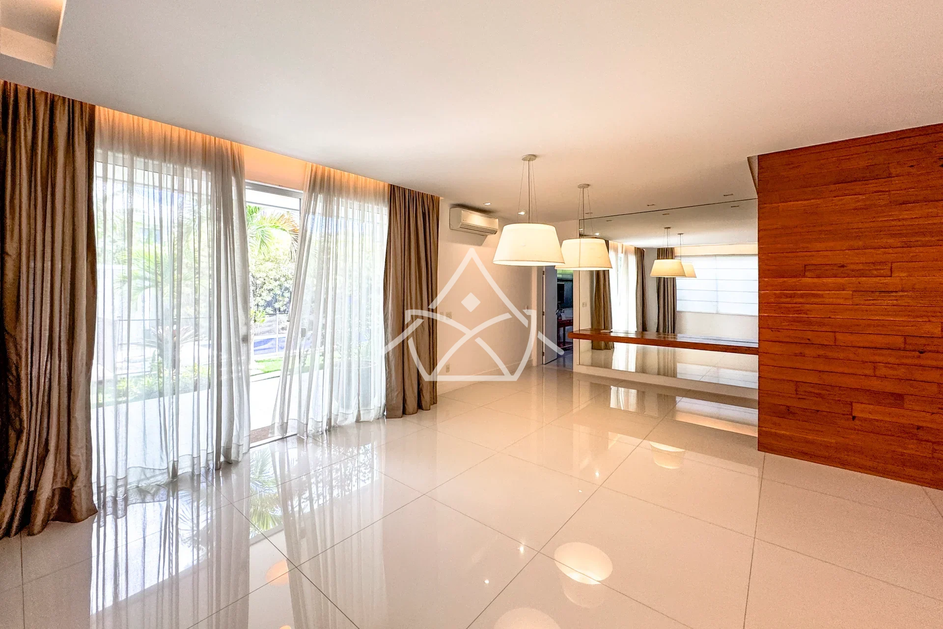 Triplex no Condomínio Del Lago na Barra da Tijuca