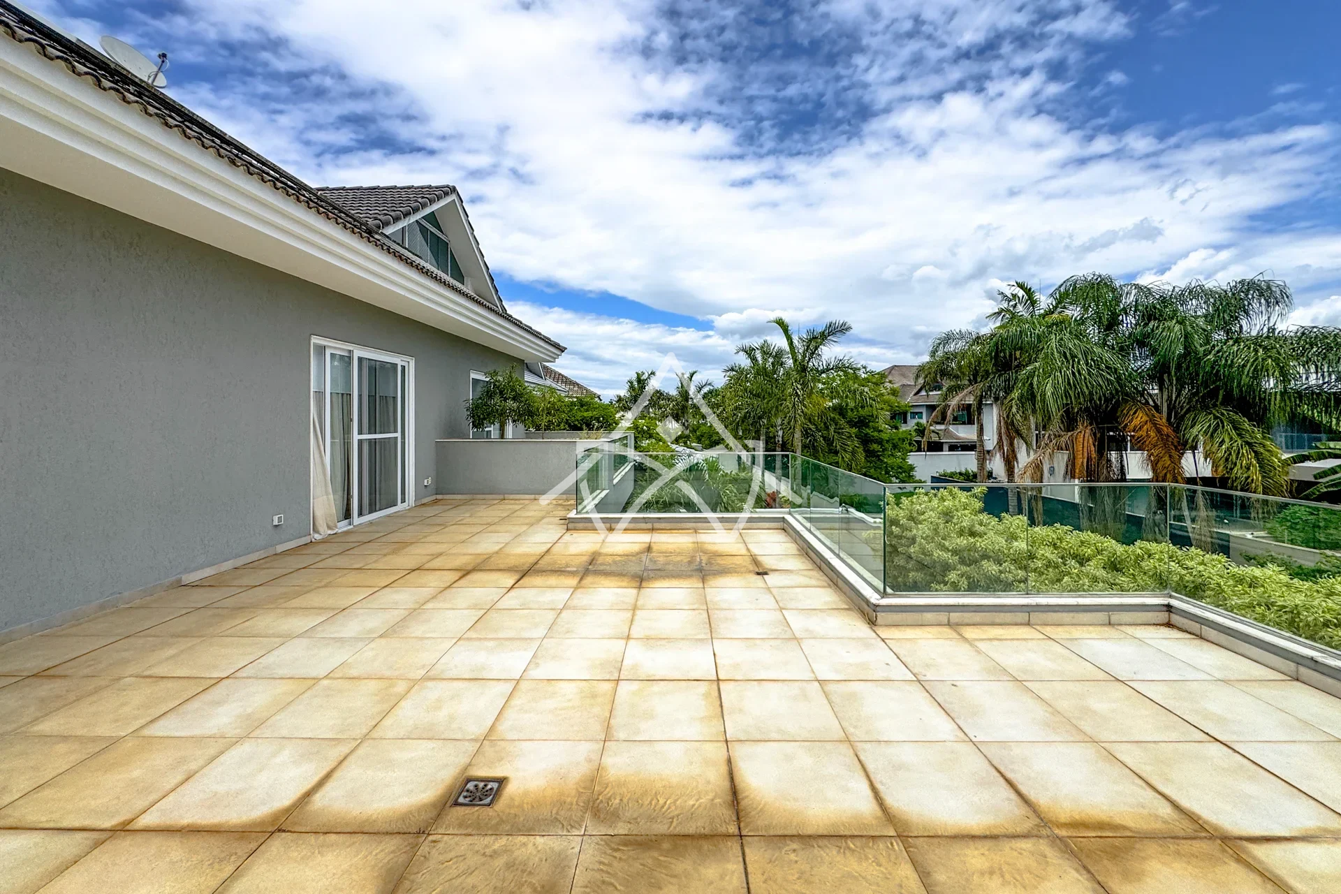Triplex no Condomínio Del Lago na Barra da Tijuca