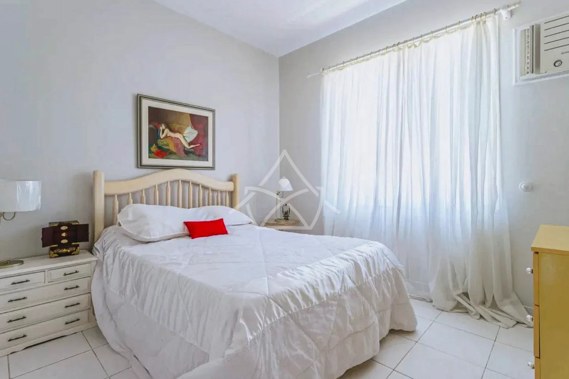 Casa em Terreno Espaçoso na Barra da Tijuca