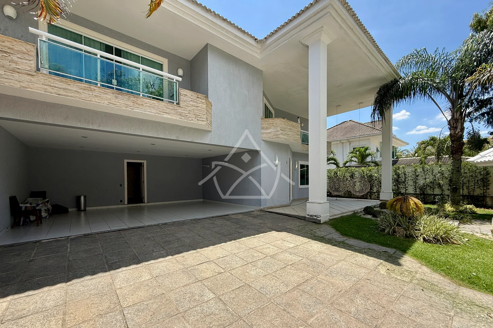 Triplex com Sótão Multiuso na Barra da Tijuca