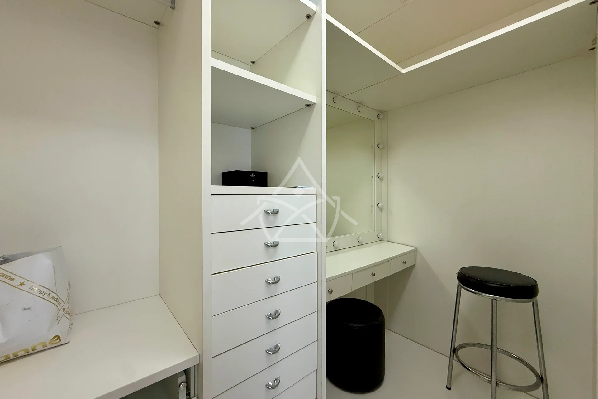 Triplex com Sótão Multiuso na Barra da Tijuca