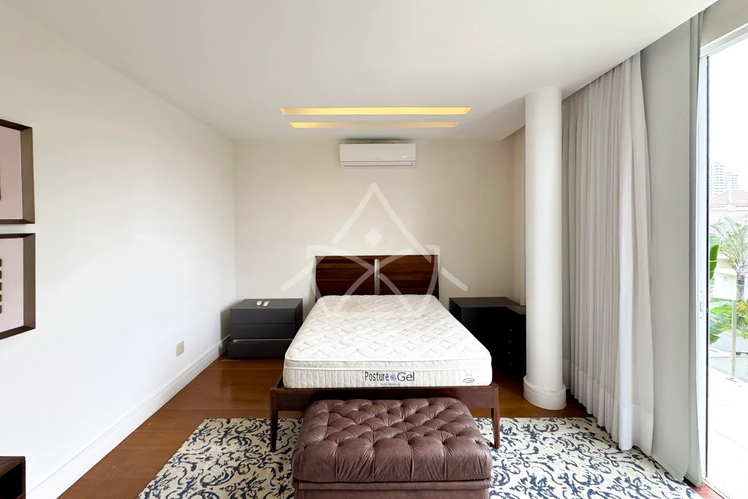 Casa Duplex à Venda com 4 Suítes