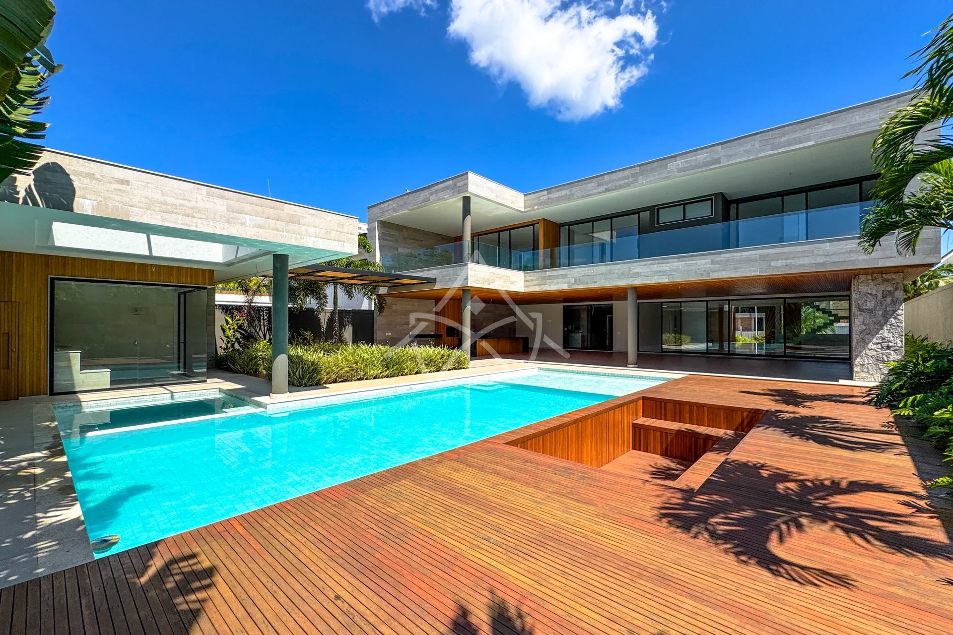 Mansão Triplex no Malibu na Barra da Tijuca
